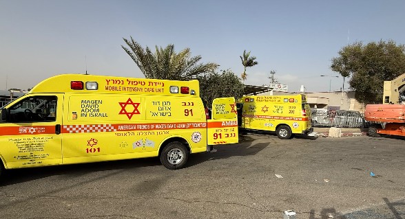 اصابة طفليْن أحدهما حالته خطيرة جراء تعرضهما للدهس في رهط