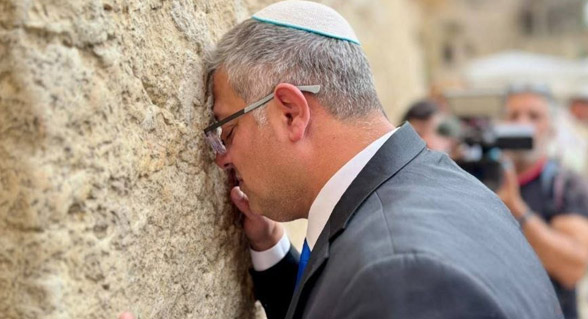 مصادر فلسطينية: بن غفير يقتحم المسجد الأقصى عشية انتخابات الكنيست